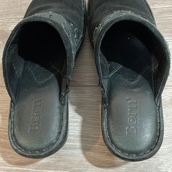 BORN Pattina Black Suede Clogs Leather Leaf Detail 7 - Picture 6 of 16